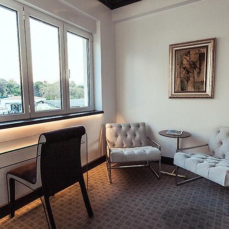 Andromeda Downtown Suites Athens Ngoại thất bức ảnh